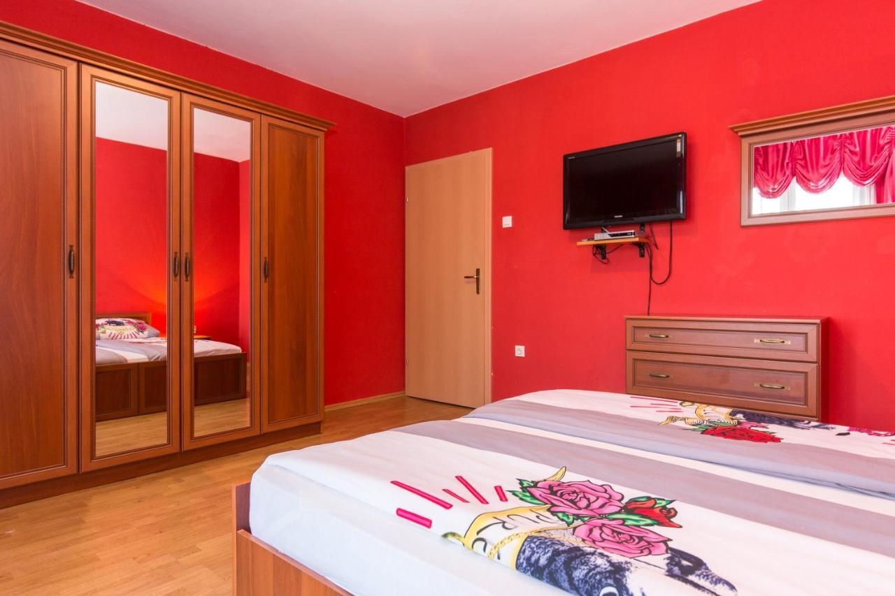 Апартаменты Vila Milano Корнич Экстерьер фото
